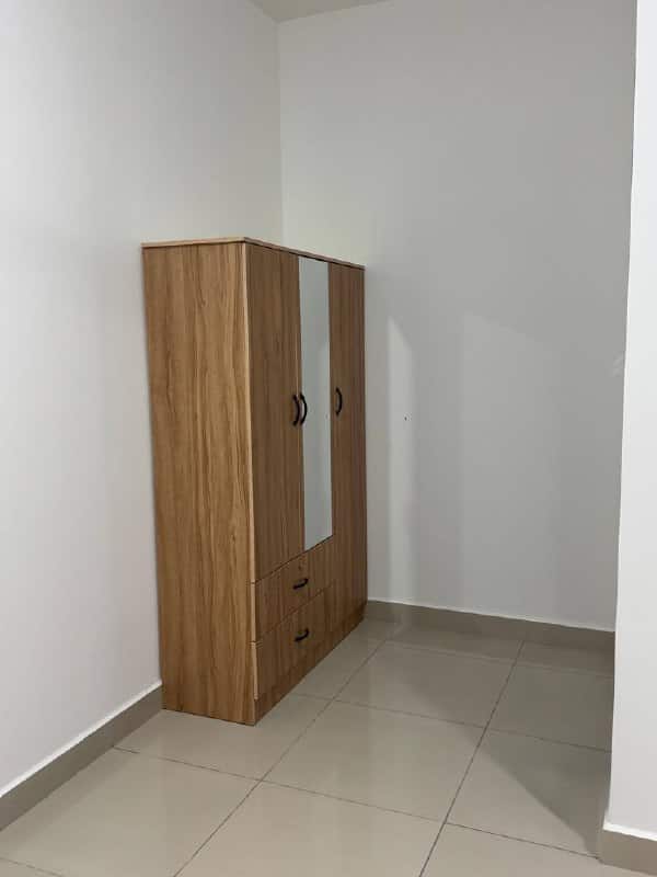Condominium Trellis Residence 3