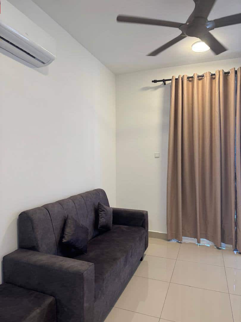Condominium Trellis Residence 6