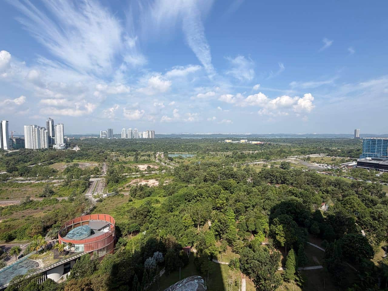 Condo Medini 1