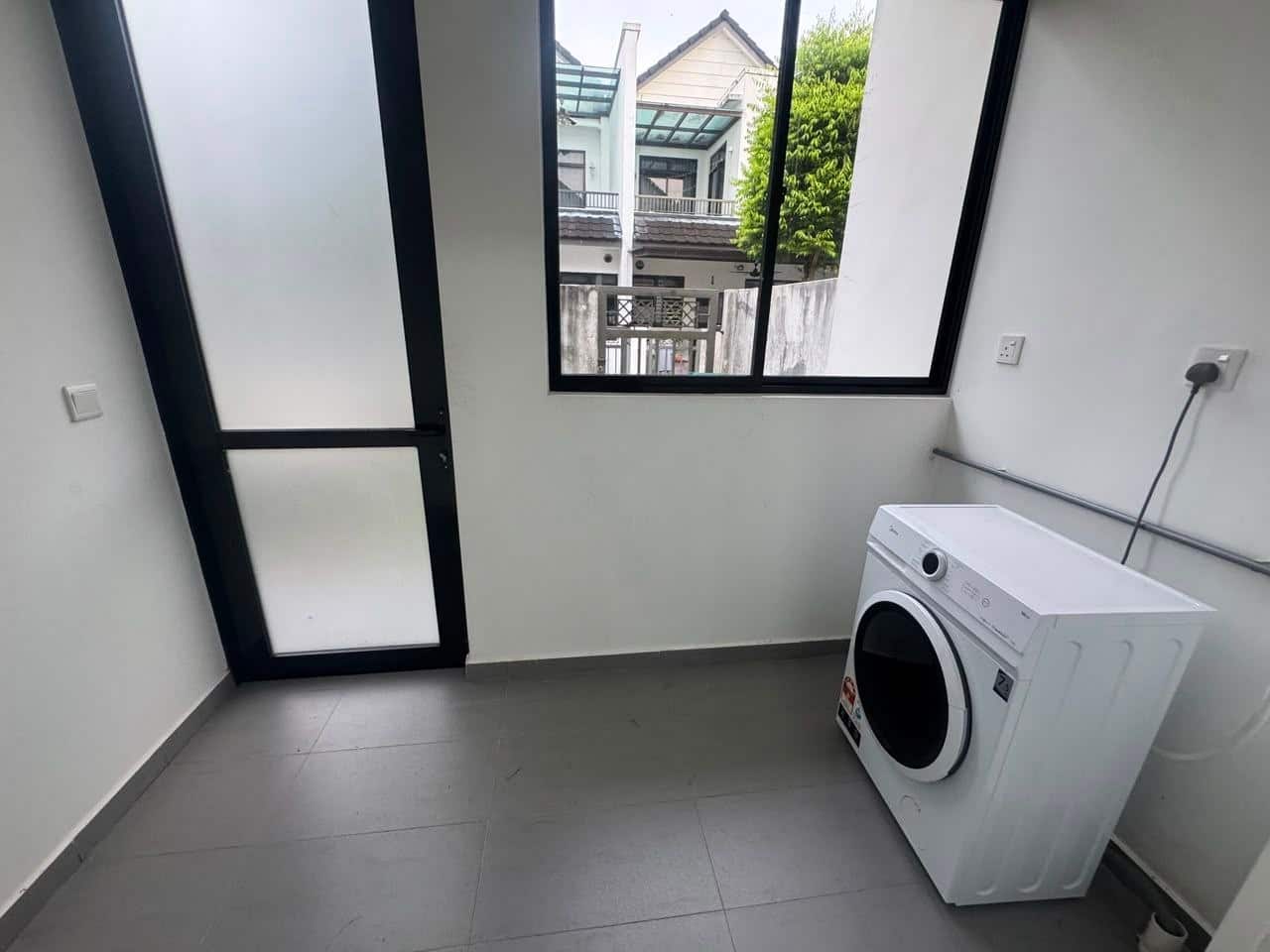 2-Storey Terrace House Eco Summer 6