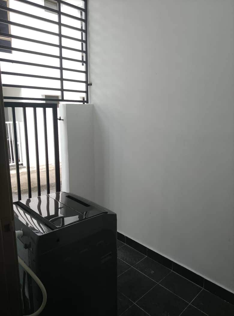 2-Storey Terrace House Kempas Baru 7