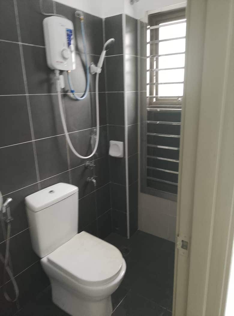 2-Storey Terrace House Kempas Baru 8