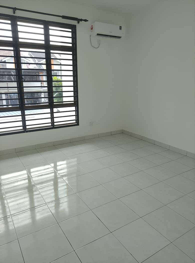 2-Storey Terrace House Kempas Baru 3