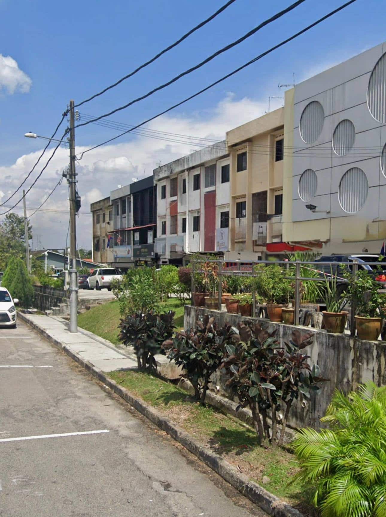 3-Storey Shoplot Taman Pelangi 1