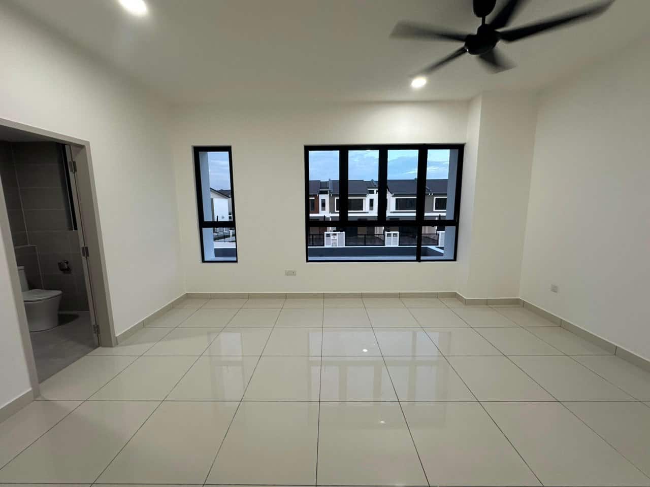 2-Storey Terrace House Aspira LakeHomes 7