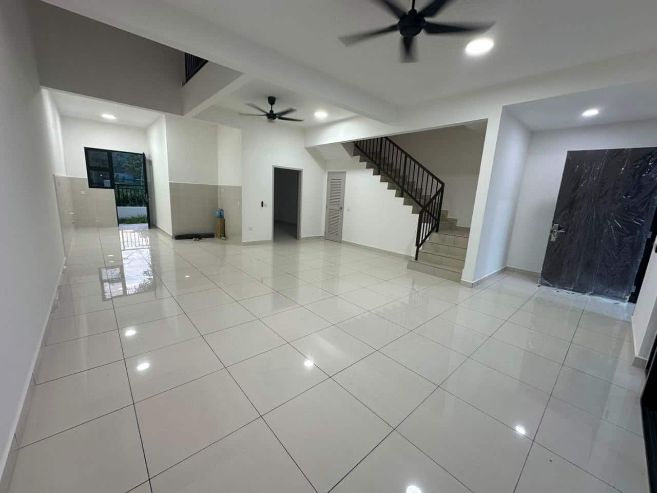 2-Storey Terrace House Aspira LakeHomes 2
