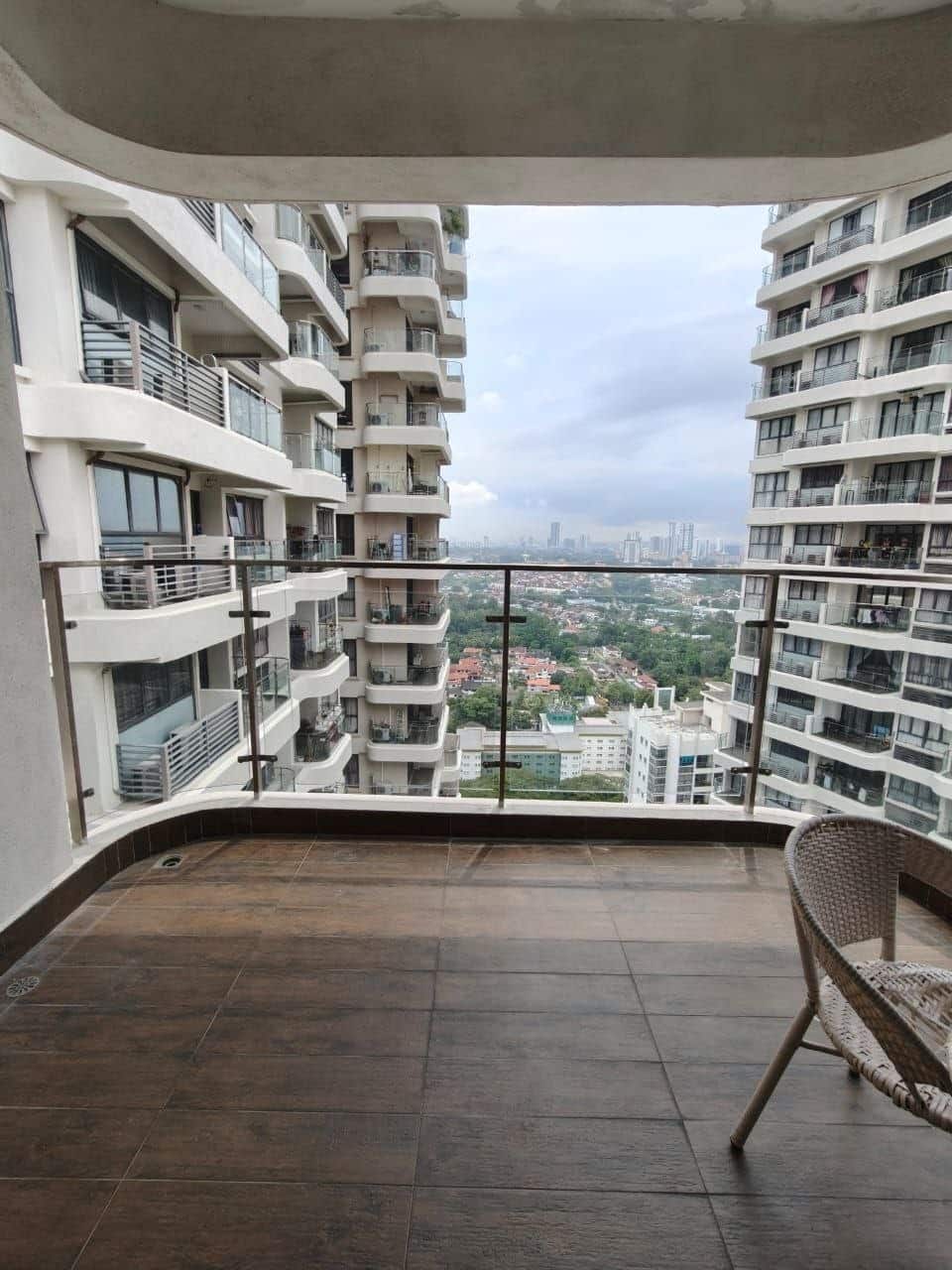 Condominium Country Garden Danga Bay 2