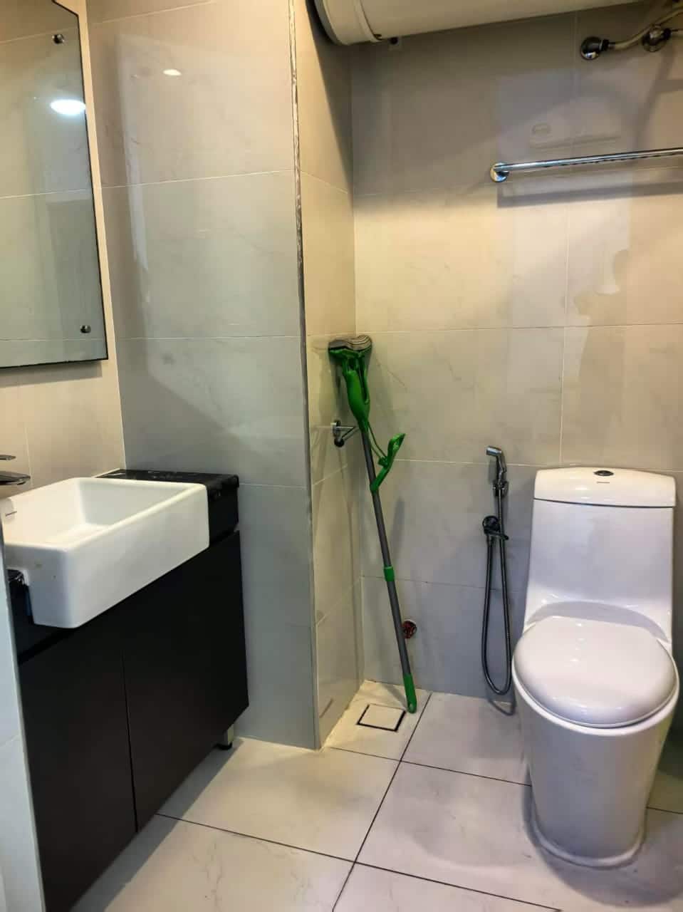 Condo Danga Bay 5
