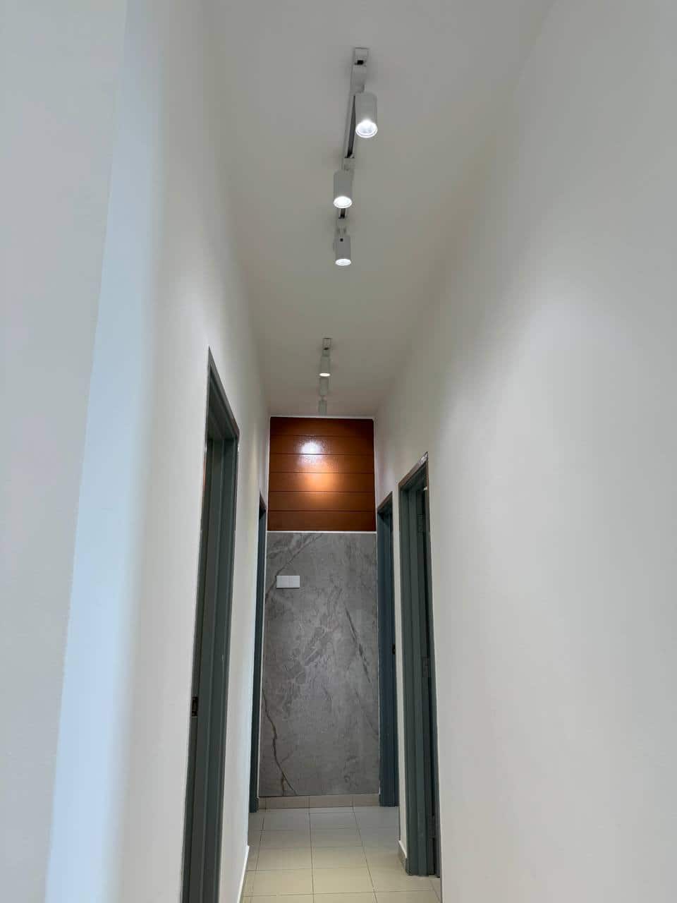 Suite Taman Mount Austin 7