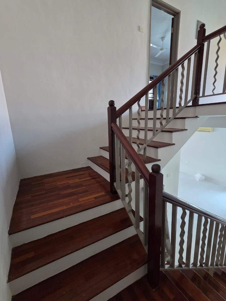 2-Storey End Lot Mutiara Rini 5