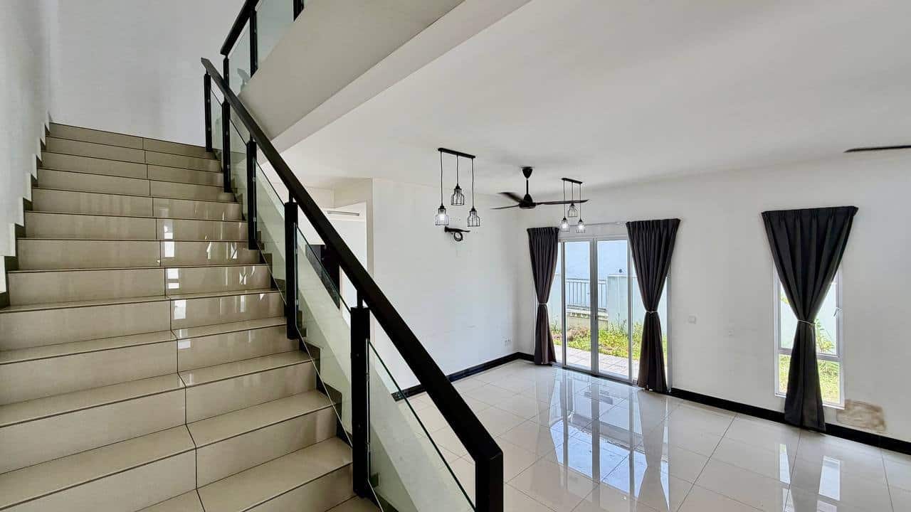 Double Storey Cluster Endlot Setia Tropika 2