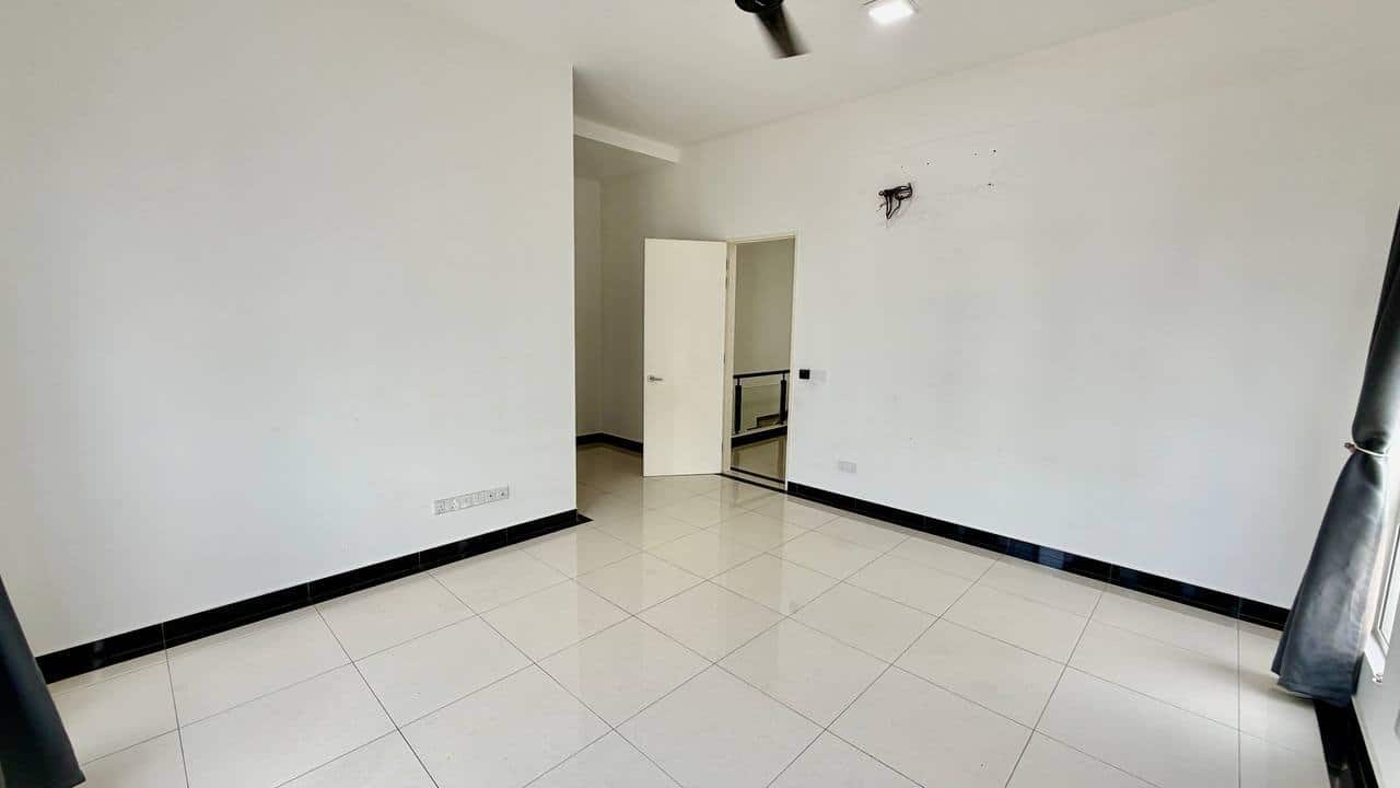 Double Storey Cluster Endlot Setia Tropika 5