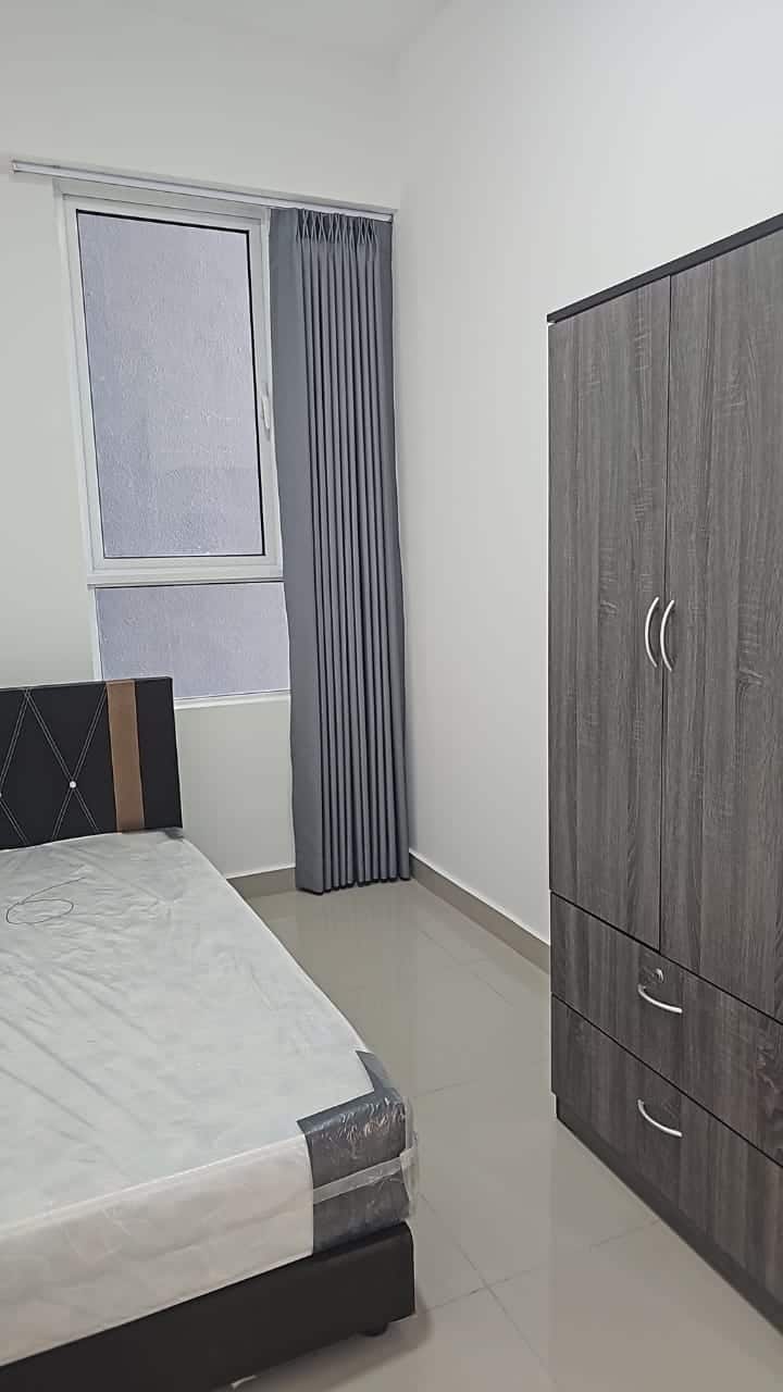 Condo Danga Bay 4