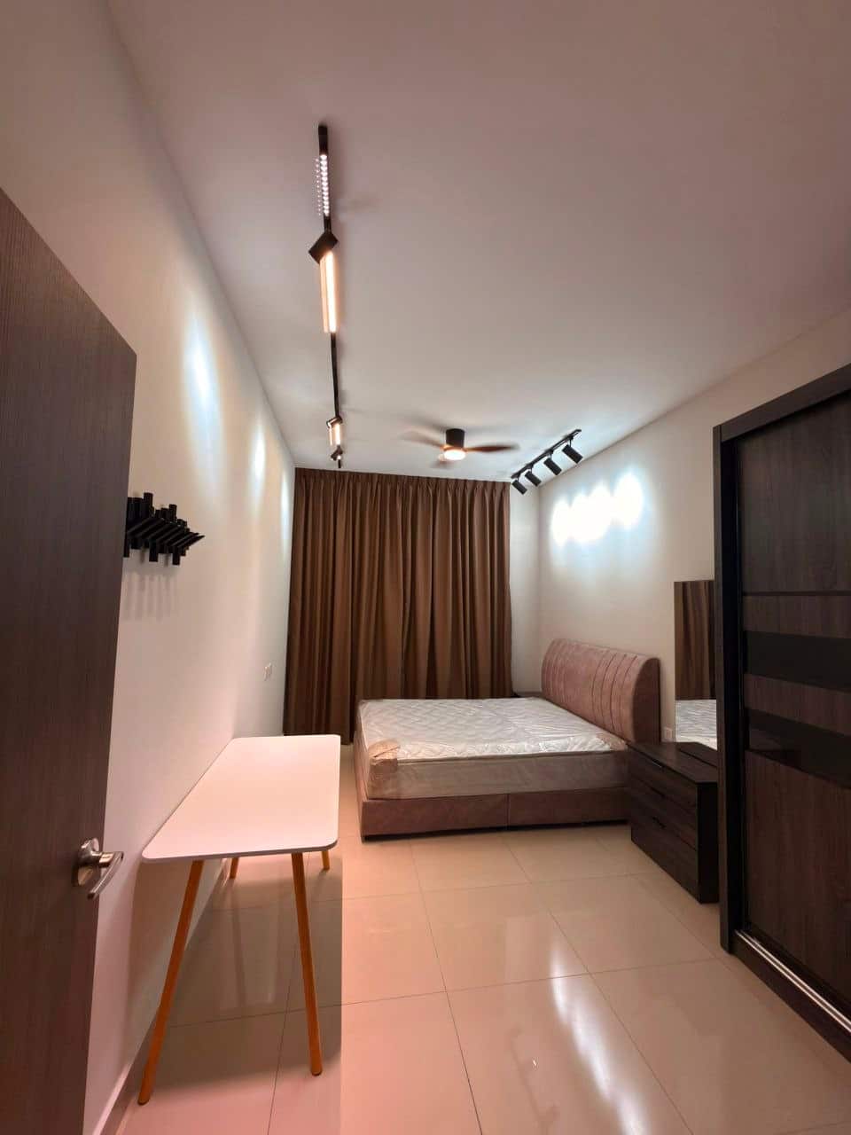 Condo 4