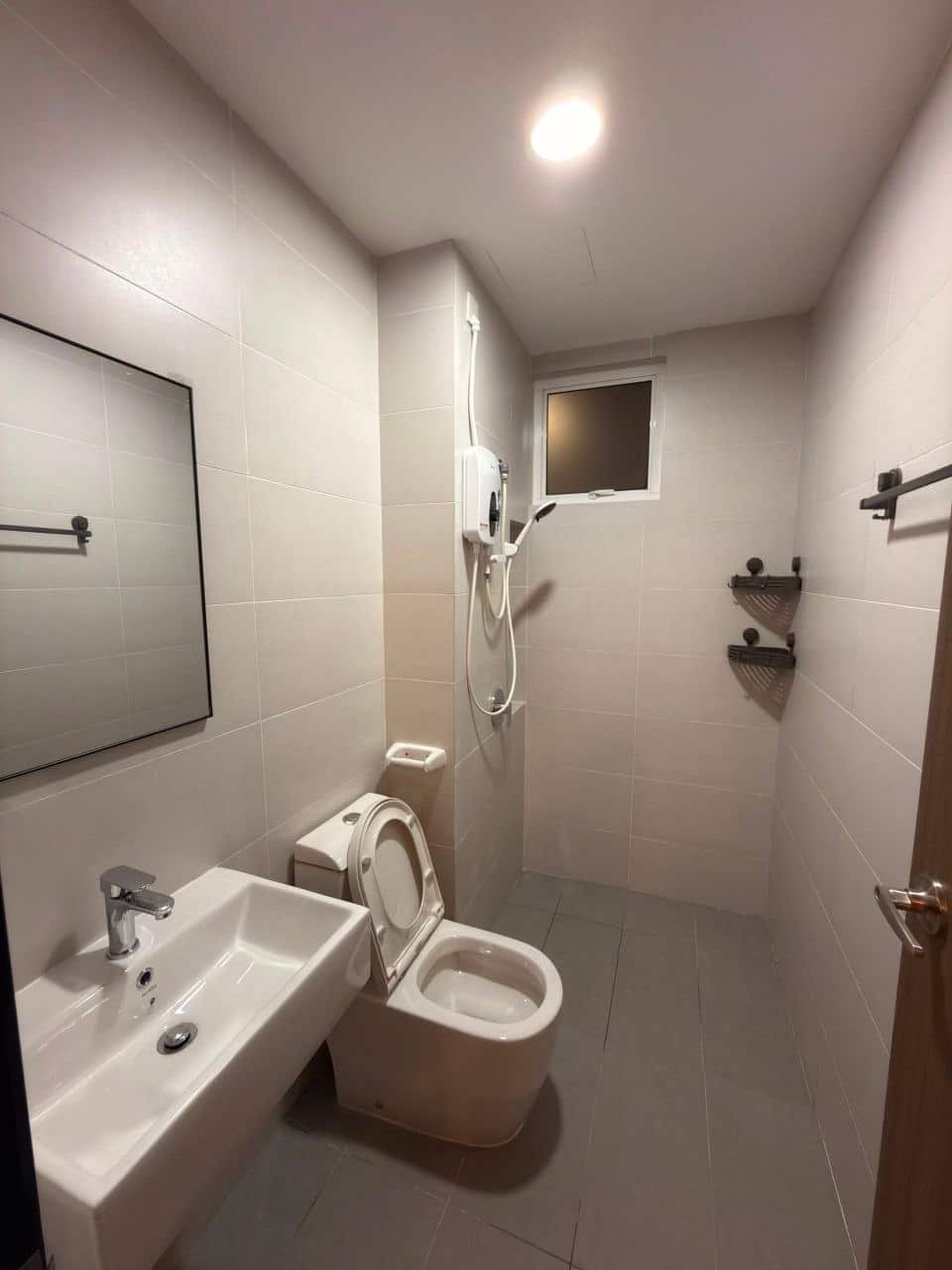 Condo 8