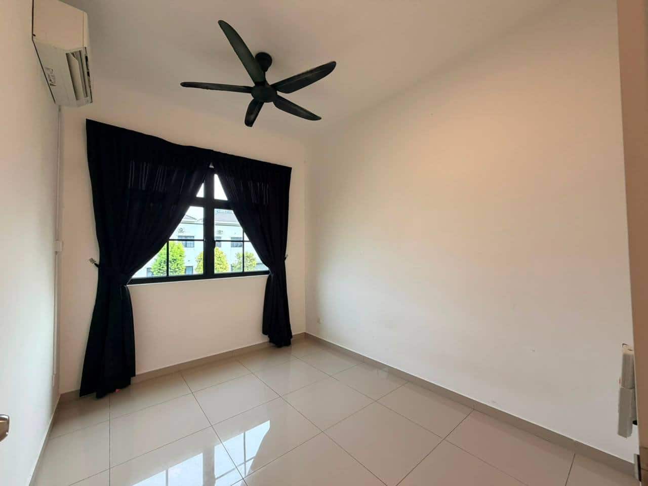 2-Storey Terrace Eco Botanic 8