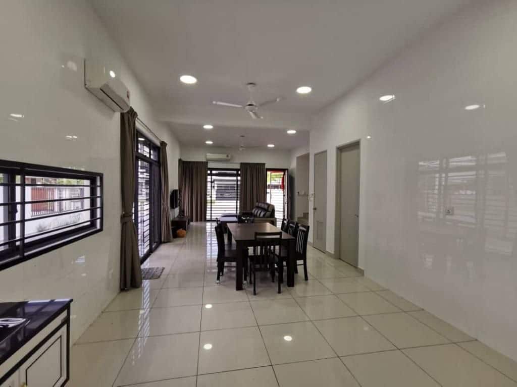 2-Storey Terrace Valley West 5