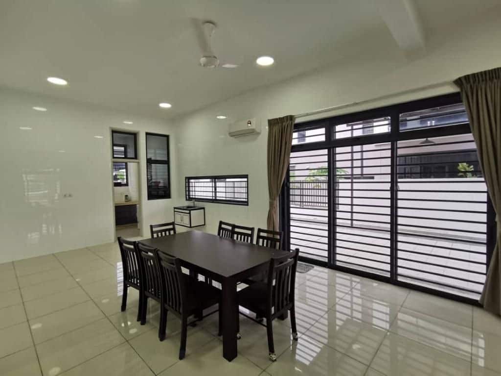 2-Storey Terrace Valley West 6