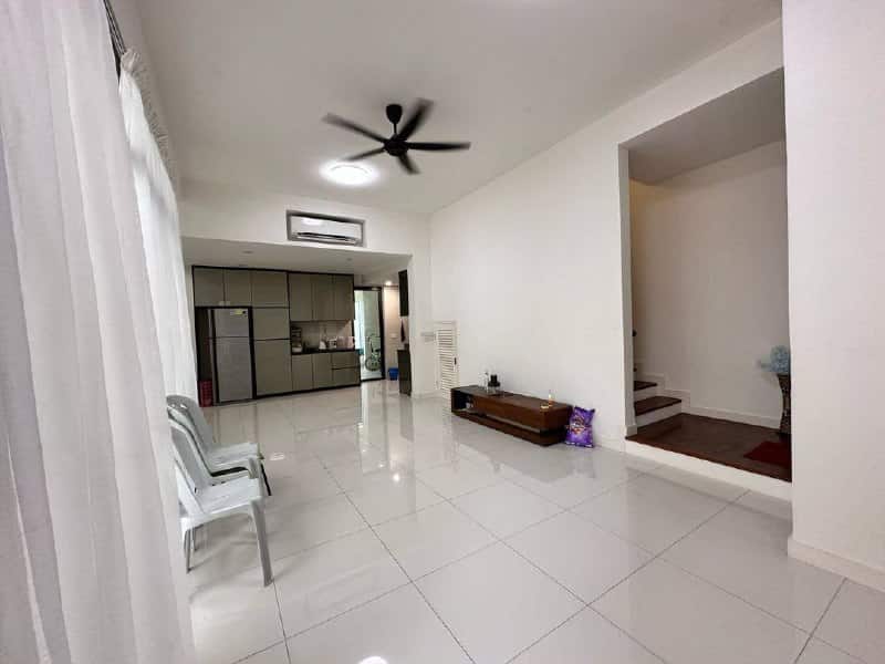 Double Storey Terrace Avira Medini 1