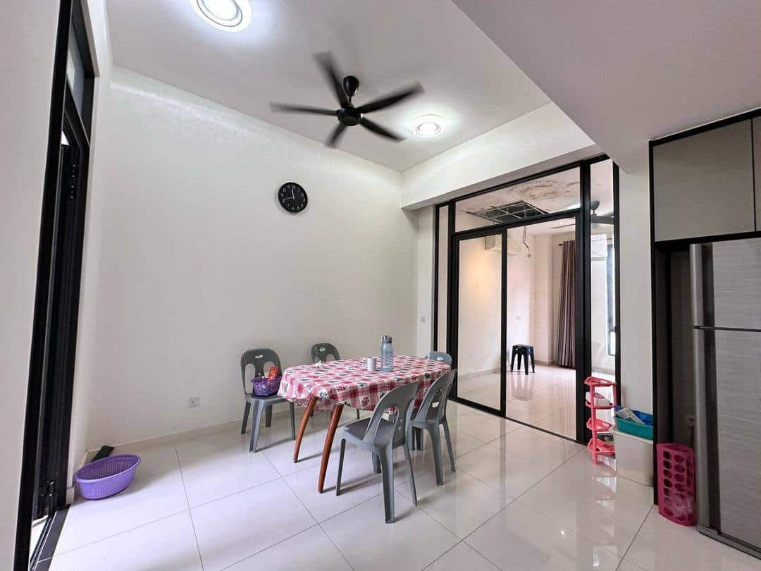 Double Storey Terrace Avira Medini 3