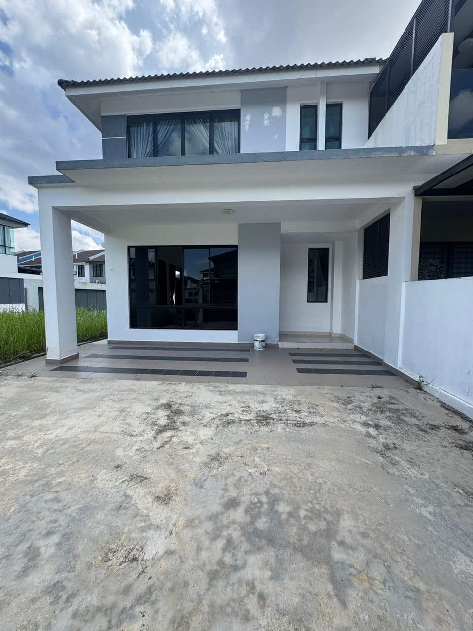 Double Storey Terrace House Austin Duta 2 3