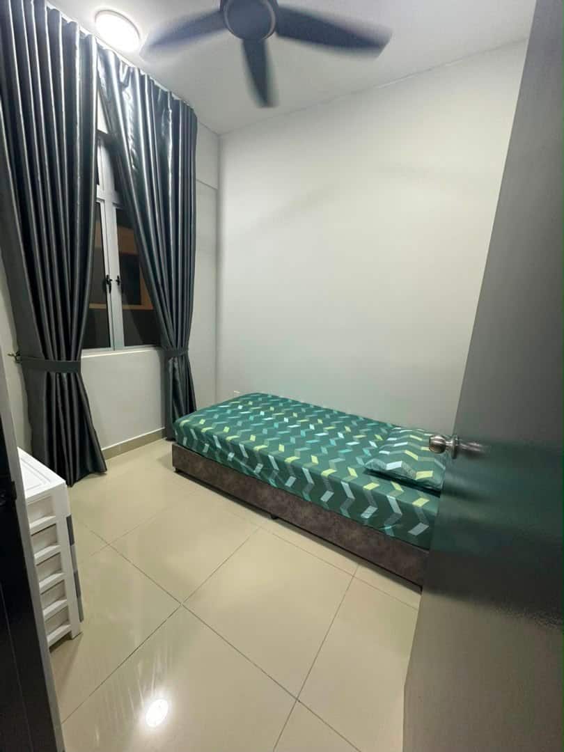 Condominium Tampoi 7
