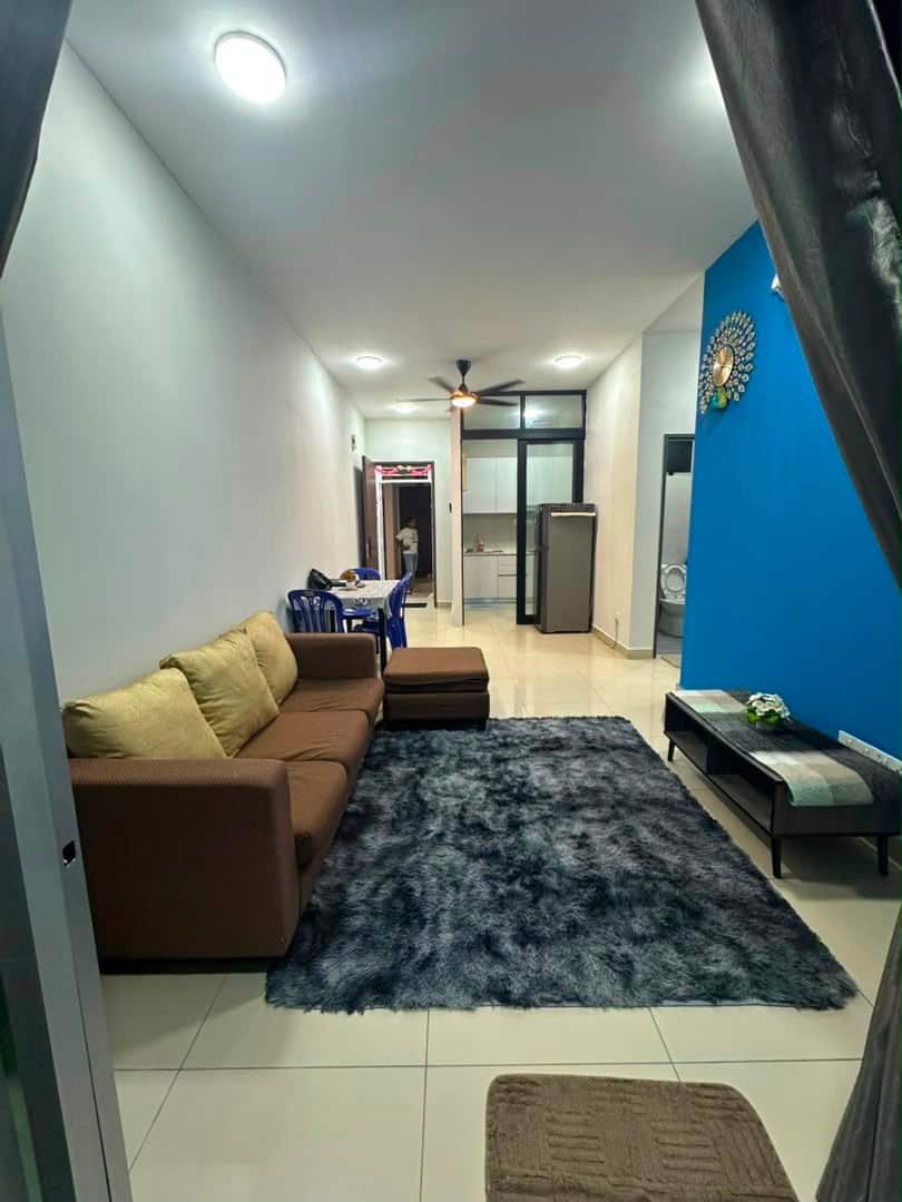 Condominium Tampoi 1