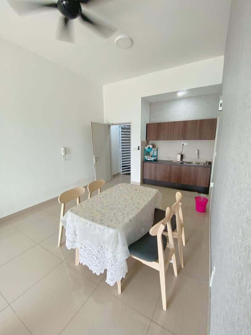 Centra Residence @ Nasa City 7