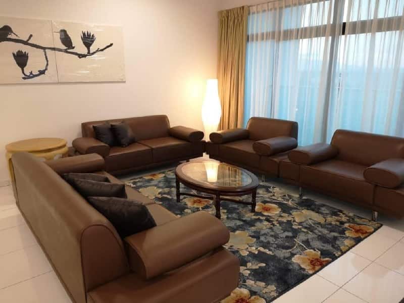 Premium Suites Bukit Indah 4