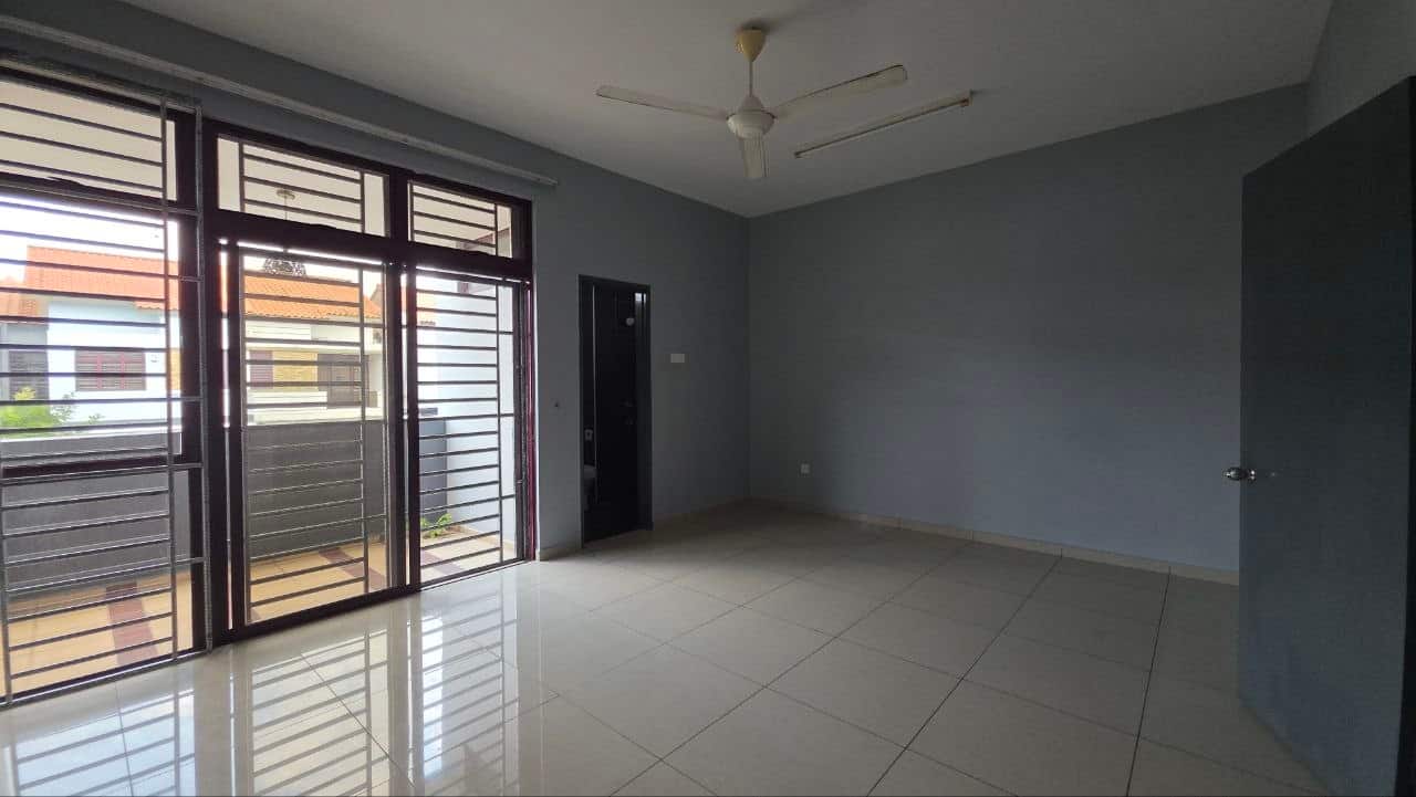 2-Storey Terrace House Rini Height 3