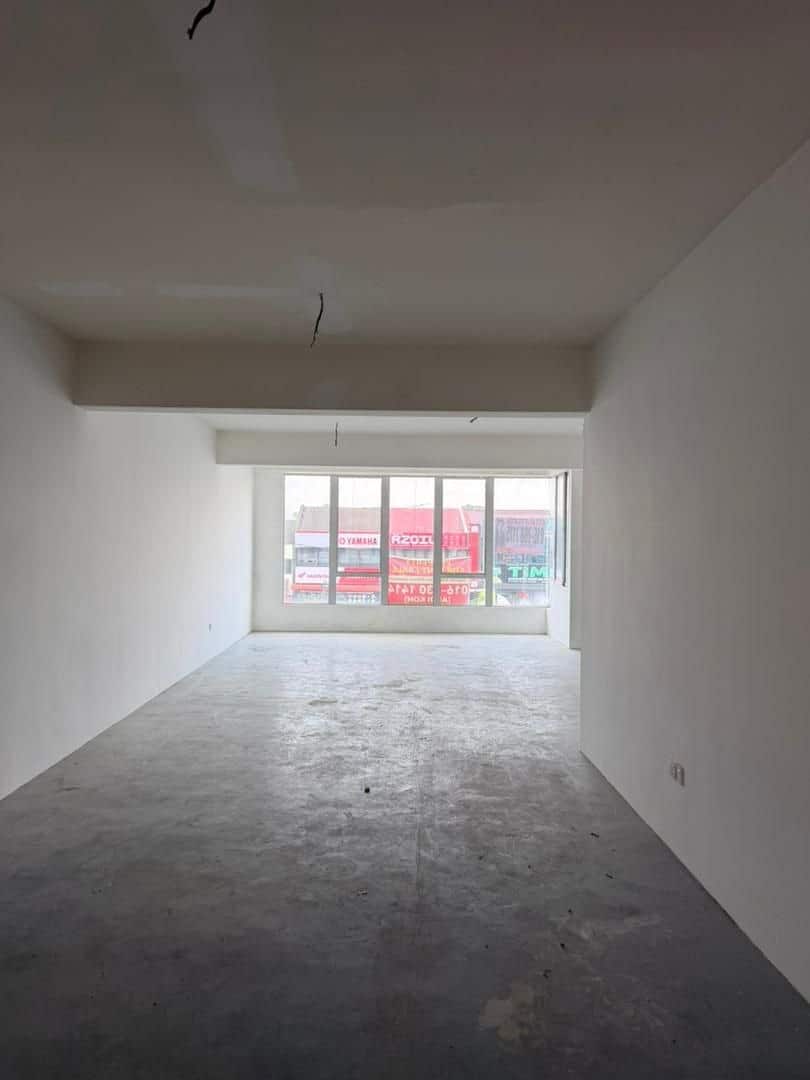 3-Storey Shoplot Taman Ungku Tun Aminah 2