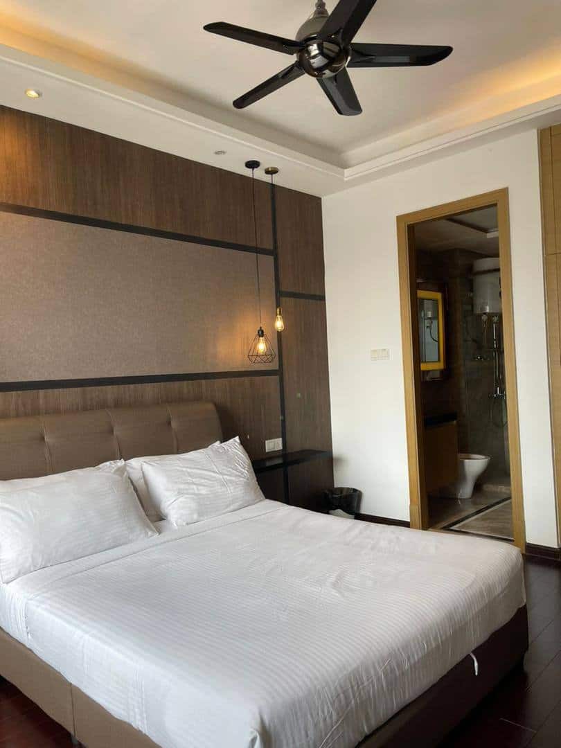 Condominium R&F Princess Cove 6