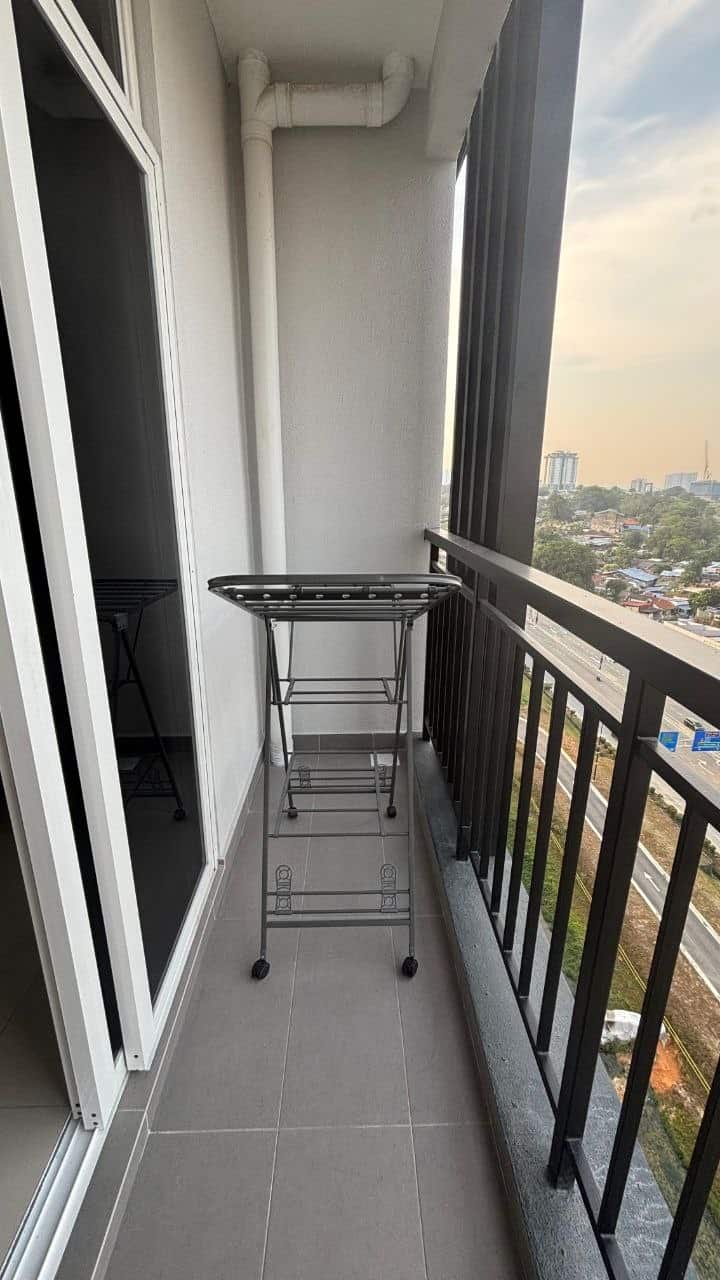Apartment Trellis Residence 6
