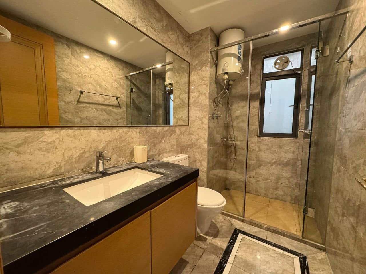 Condominium R&F Princess Cove Phase 1 7