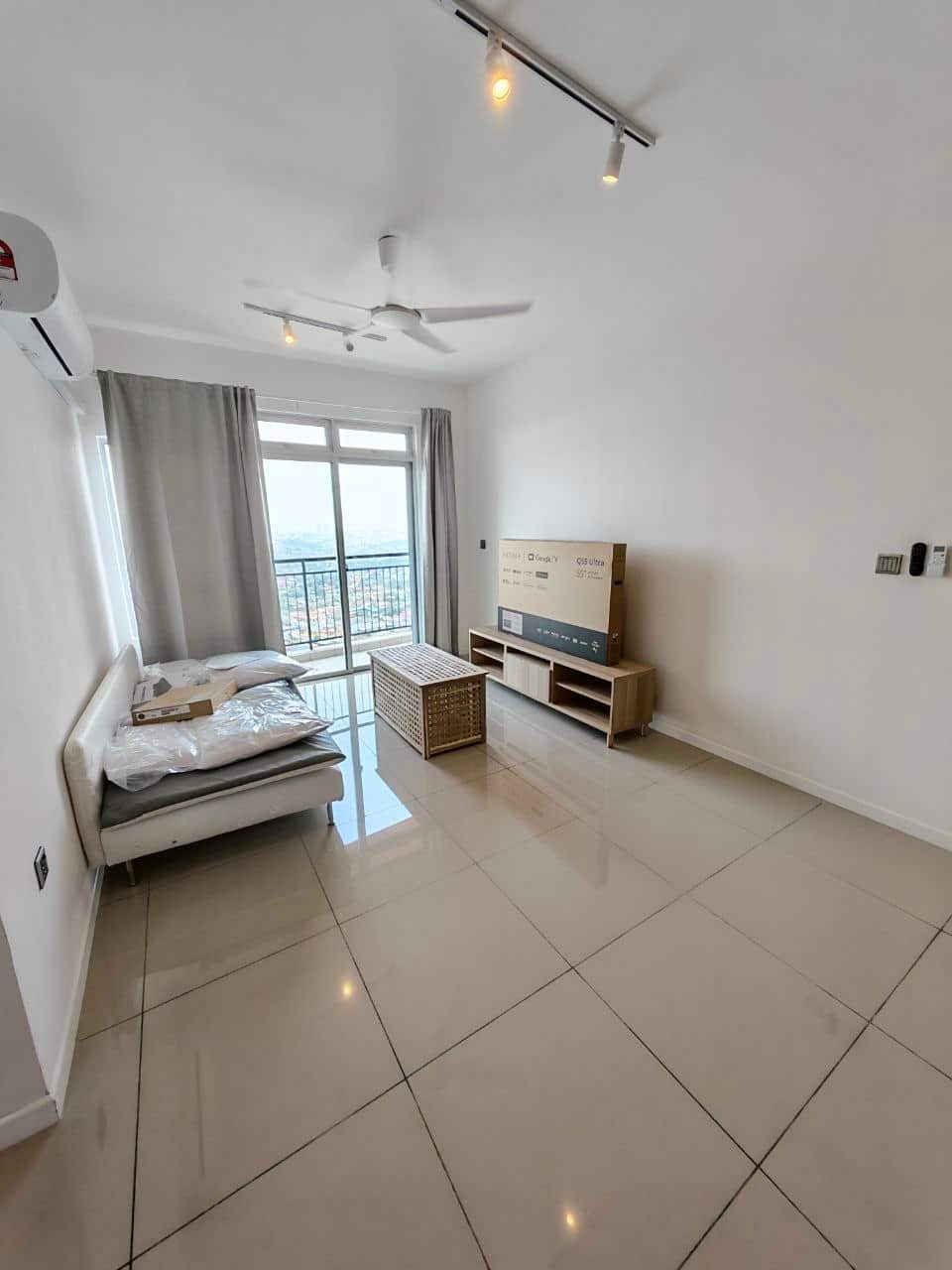 Service Apartment One 49 Residence Tebrau 4