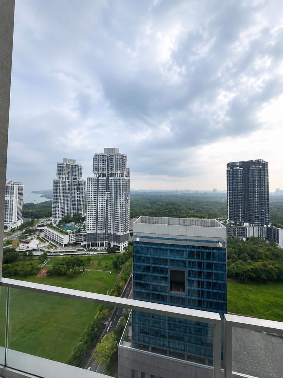 Condominium Puteri Harbour 8