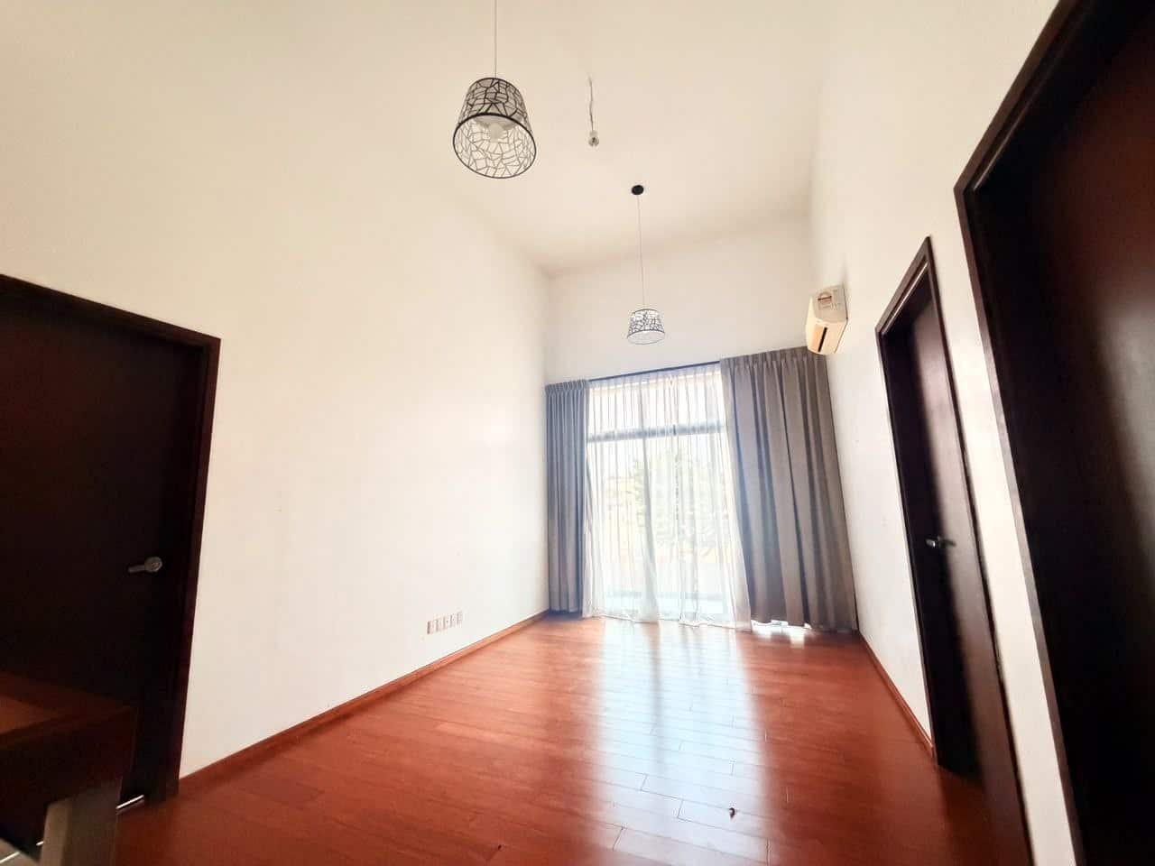 Double Storey Corner House Ponderosa Vista 3