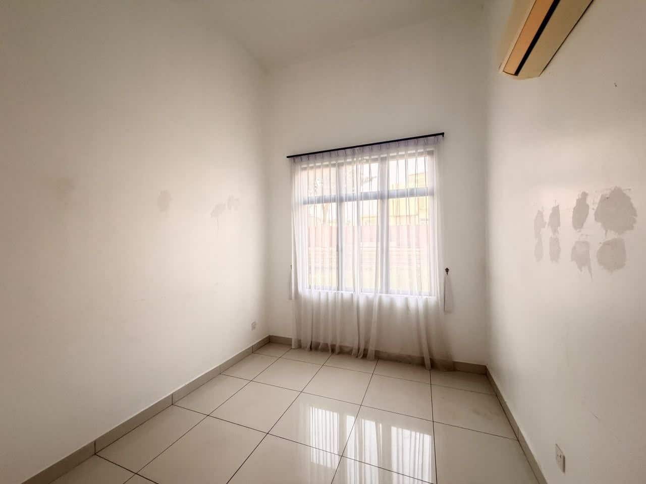 Double Storey Corner House Ponderosa Vista 10