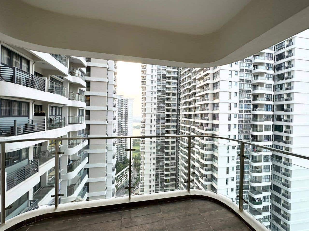 Condominium Amberside @ Country Garden Danga Bay 2
