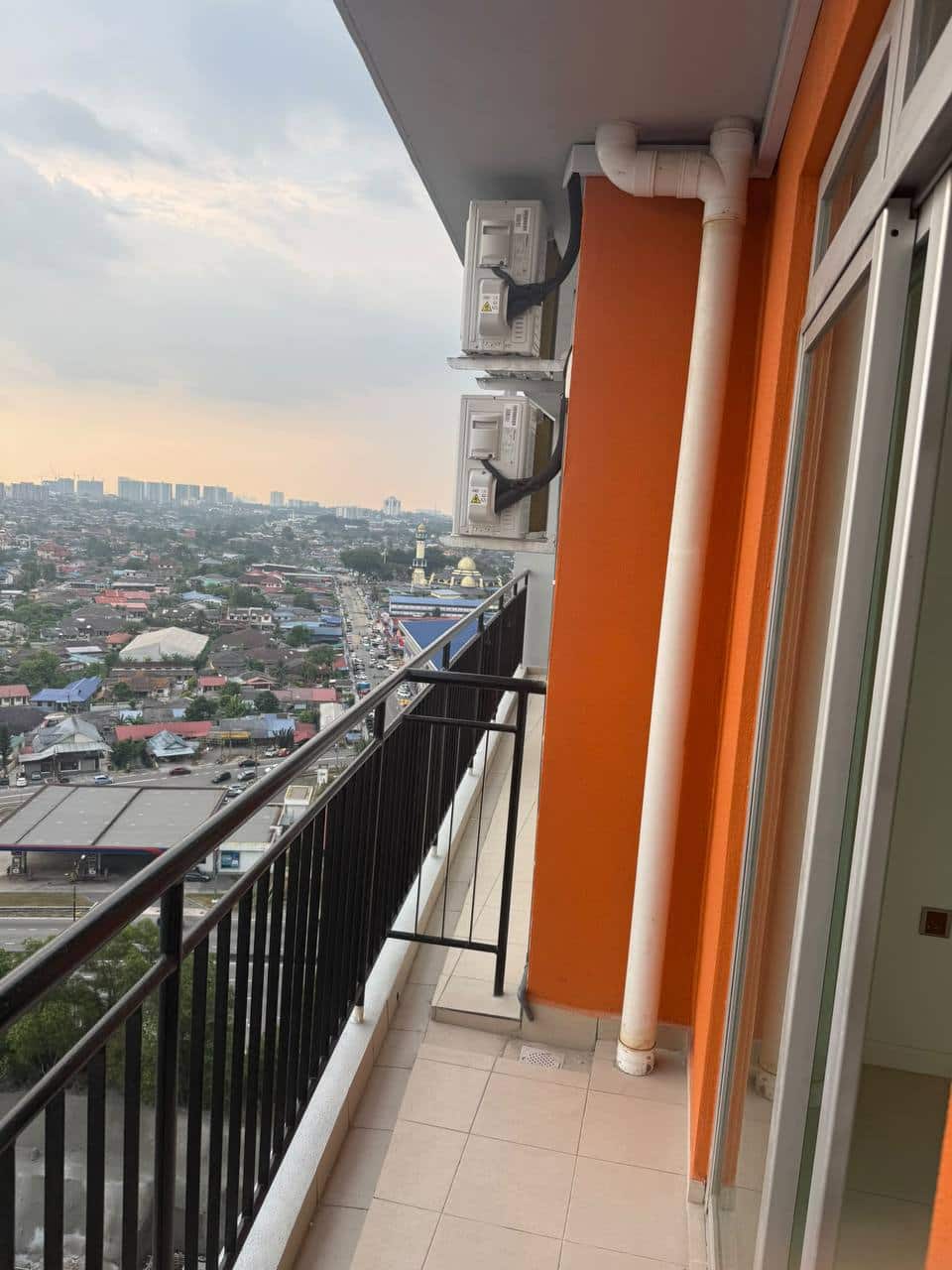 Condominium One 49 Residence 5
