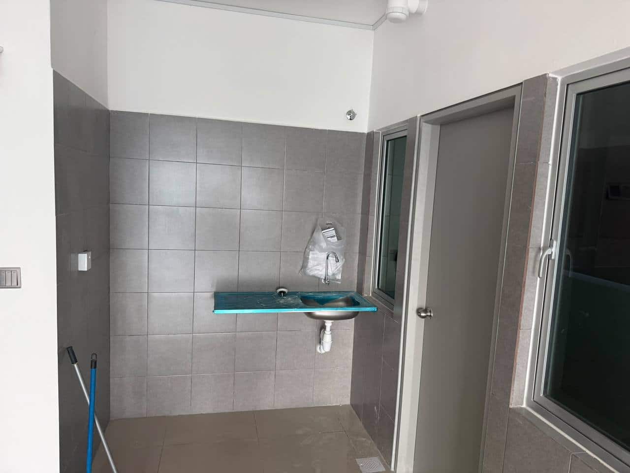 Condominium One 49 Residence 8