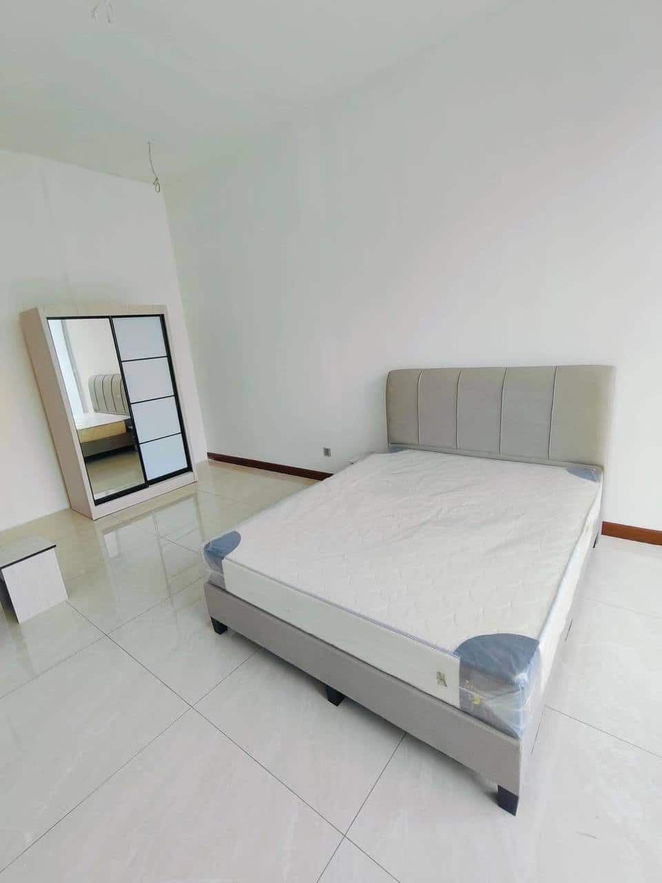 Condominium Paragon Suites Residence 4