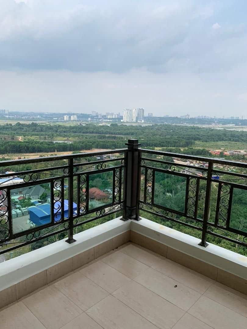 Low Density Condominium Laguna Height 3