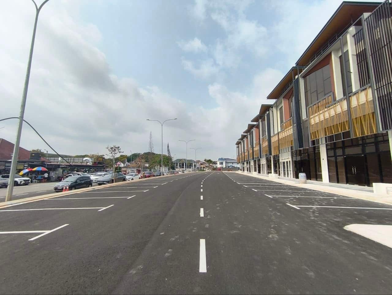 2-Storey Shoplot - End Lot Indah Prime 2 @ Bukit Indah Phase 1 3