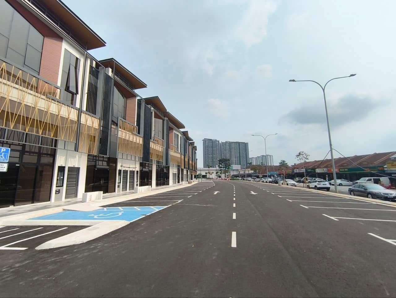 2-Storey Shoplot - End Lot Indah Prime 2 @ Bukit Indah Phase 1 4