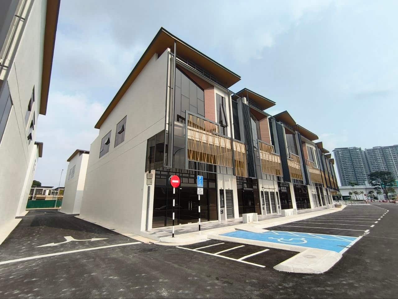 2-Storey Shoplot - End Lot Indah Prime 2 @ Bukit Indah Phase 1 2