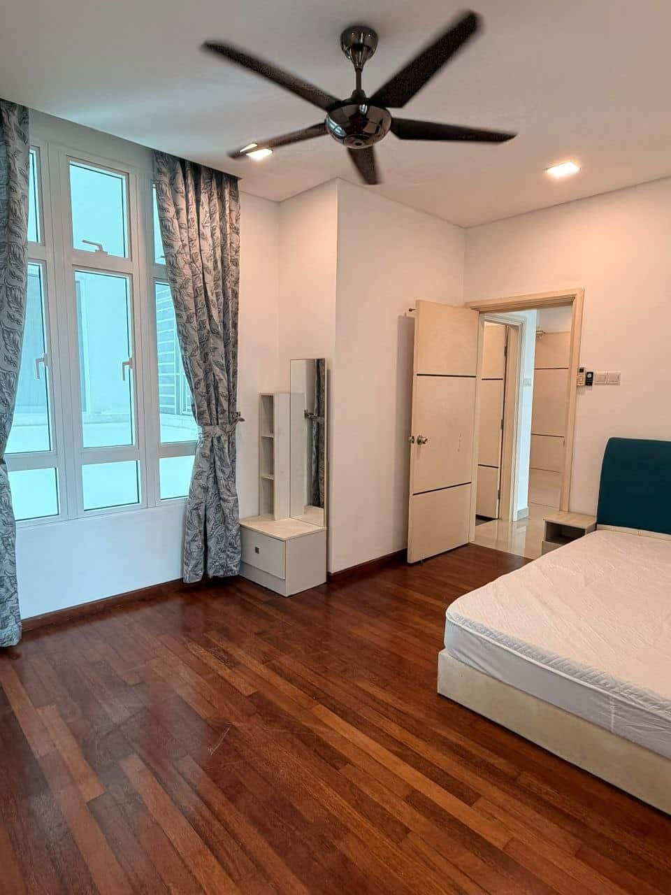 Condominium 1 Medini 6