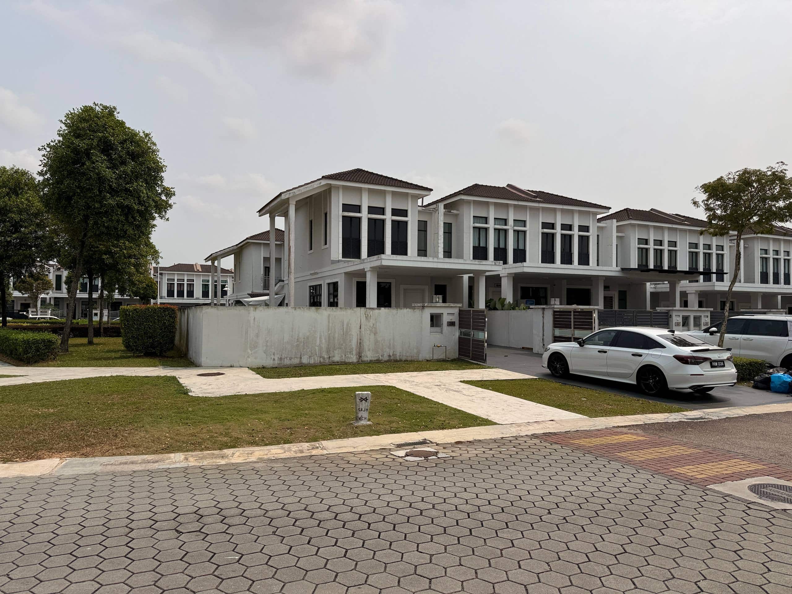 2-Storey Terrace House Eco Tropics GreenGate 3