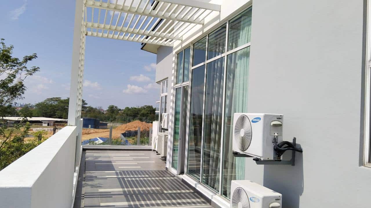 3-Storey Villa Seri Austin 3