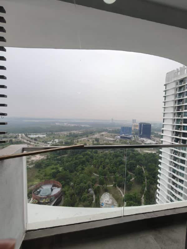 Condominium Macrolink Medini 8